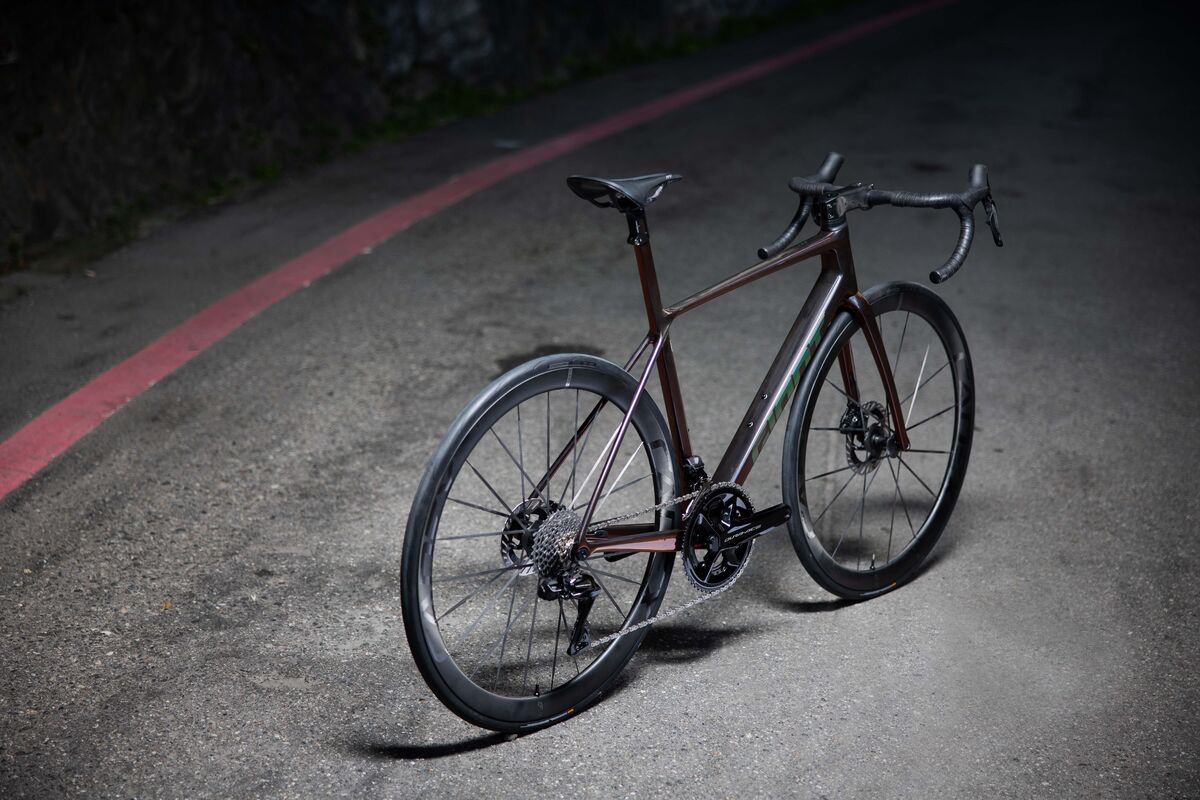 GIANT TCR Advanced SL 0 DA :: £7199.00 :: Road & Racing Bikes